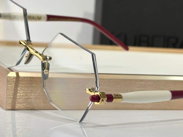 Picture of Kuboraum Sunglasses _SKUfw70683311fw
